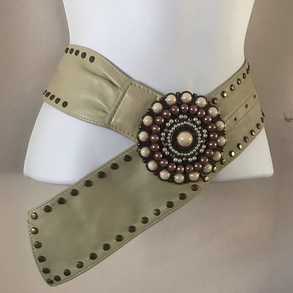 Accessories - NWOT Leather Belt with Beaded Buckle Belt
